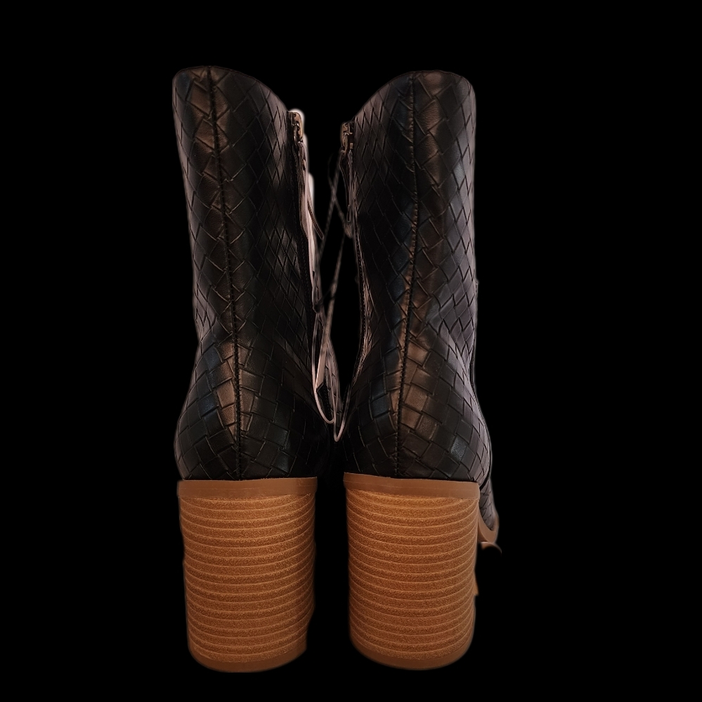 Universal Thread Boots - Size 8 - Picture 2 of 8